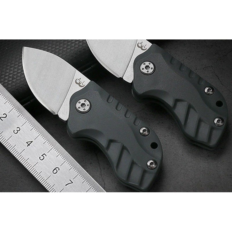 Compact Outdoor EDC Folding Knife Pair Compact Outdoor EDC Folding Knife Pair