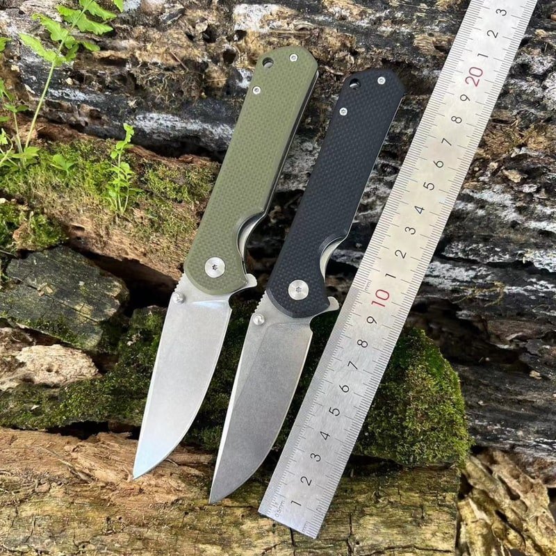 Green and Black Outdoor Folding Knife Set Green and Black Outdoor Folding Knife Set